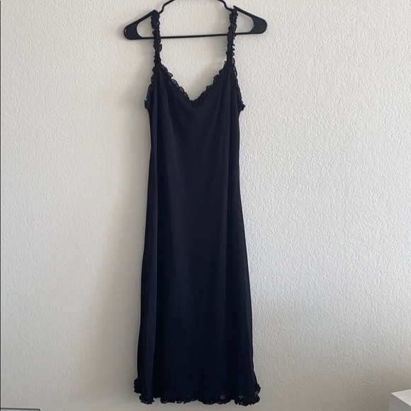 Lily Dresses & Skirts - Lily Black dress midi